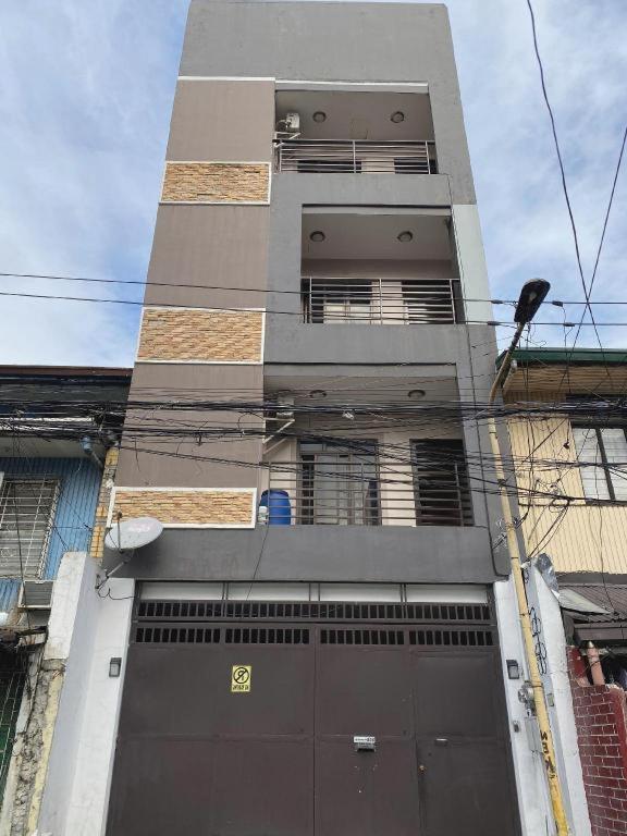 Oyo 766 Ichehan Apartments Manila Exterior photo